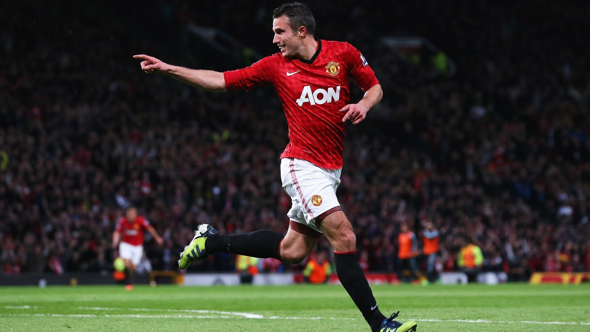 95分钟绝杀！孔德血染战袍导演逆转，尤文绝境中亮出意甲最后獠牙